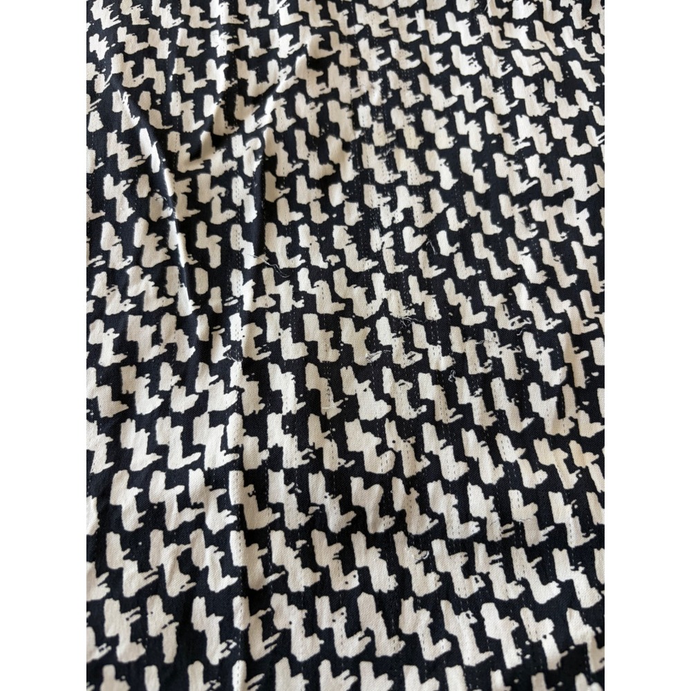 Diane von Furstenberg DVF Black White Geometric Cap Sleeve Blouse Top 6 - Picture 7 of 8